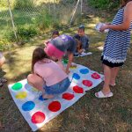 Kreativne počitnice - družabna igra - twister